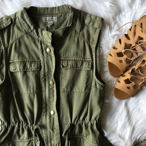 Kenar Army Green Utility Vest